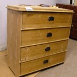 340 1364 CHEST OF DRAWERS